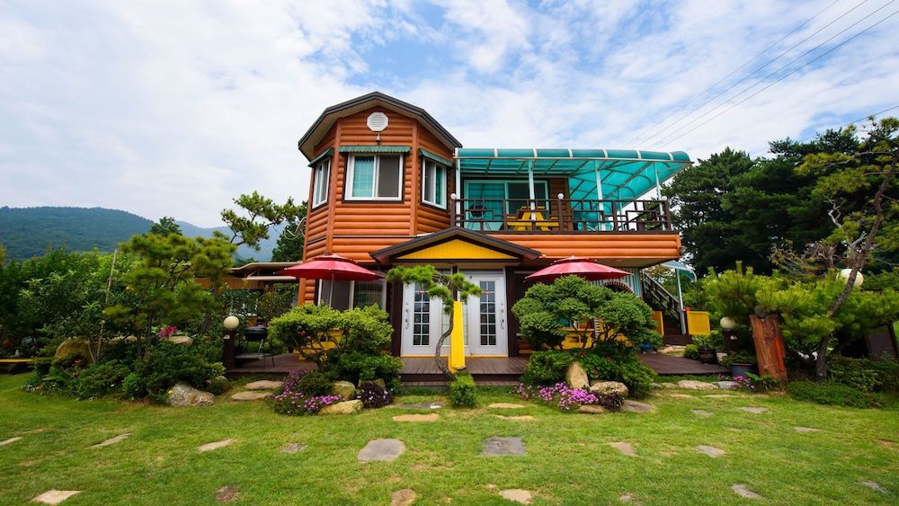 달빛마루 펜션