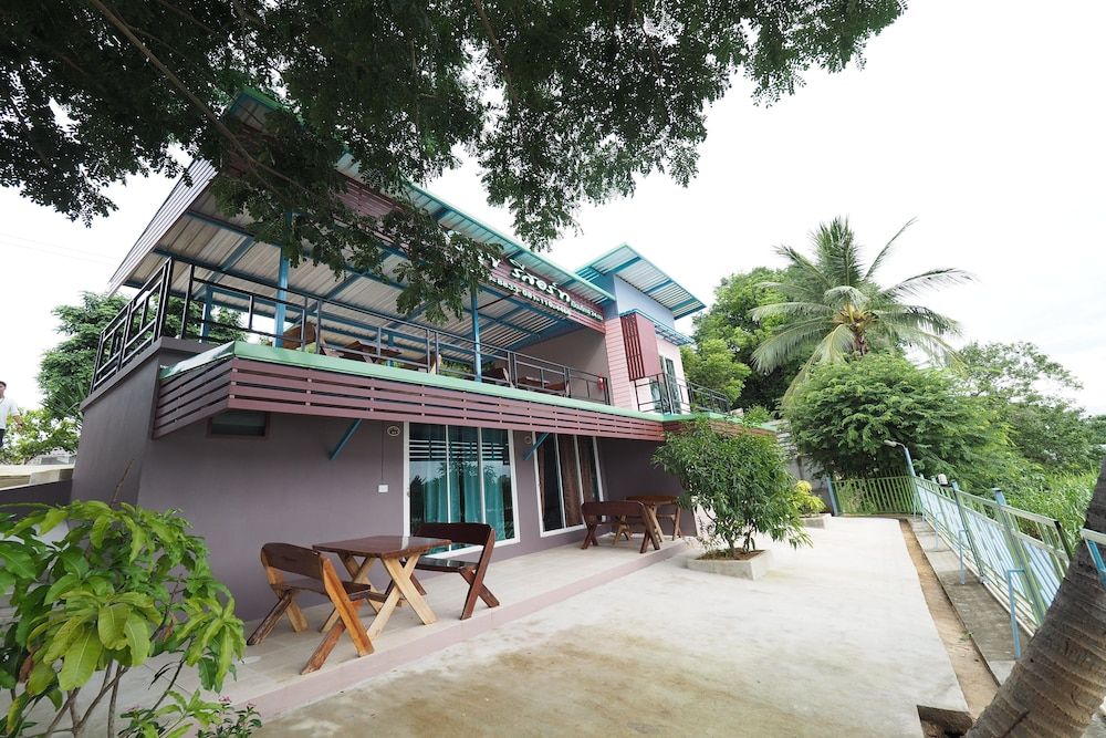 Golden Dragon Resort