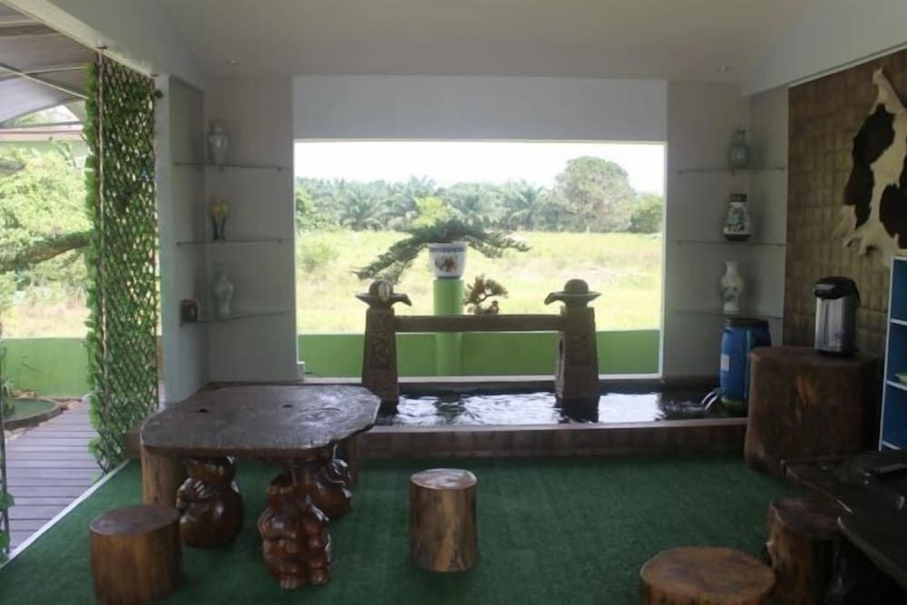 Garden House Resort