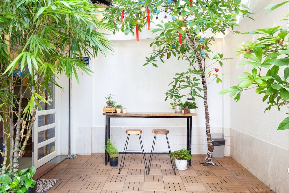 Hostie Saigon Wanderlust Home