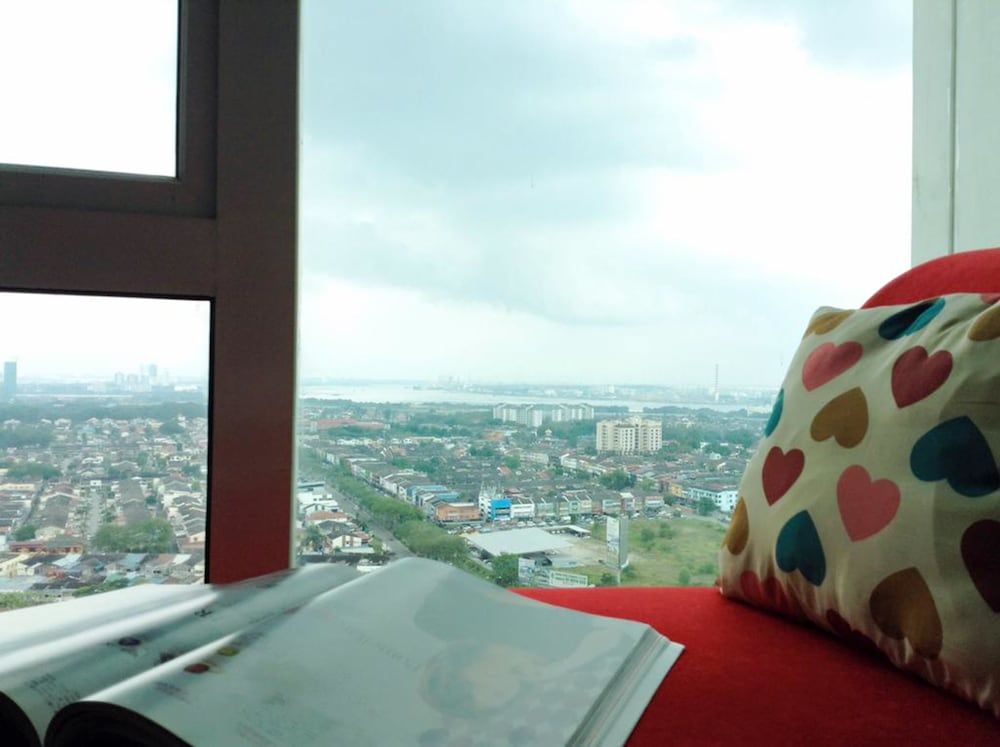 HomeStay in Johor - KSL SeaView