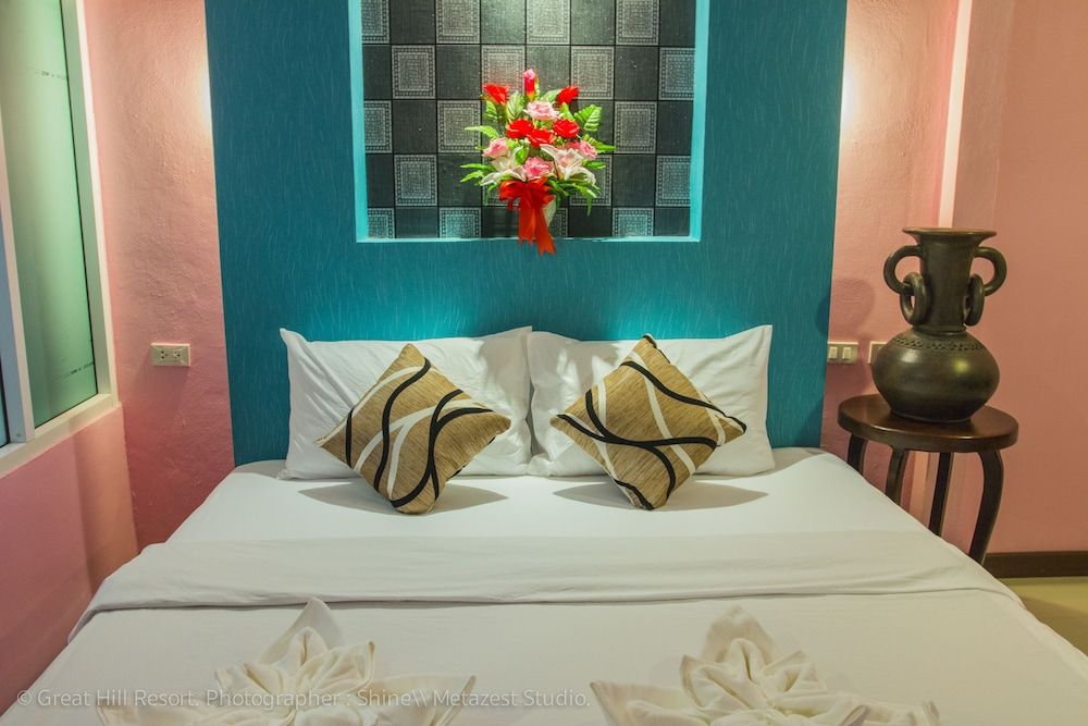 Great Hill Resort