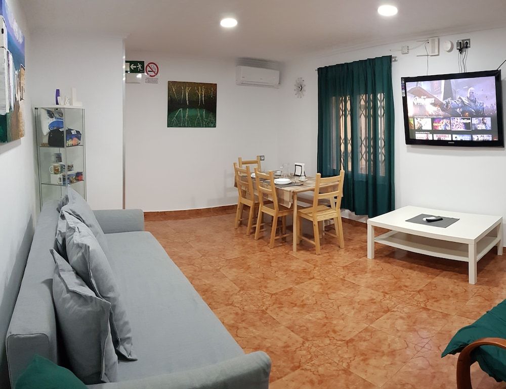 JL 시우다드 데 라스 아르테스