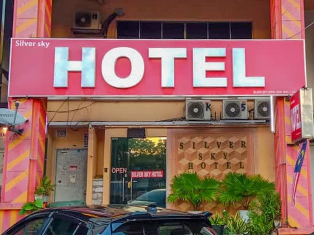 Silver Sky Hotel
