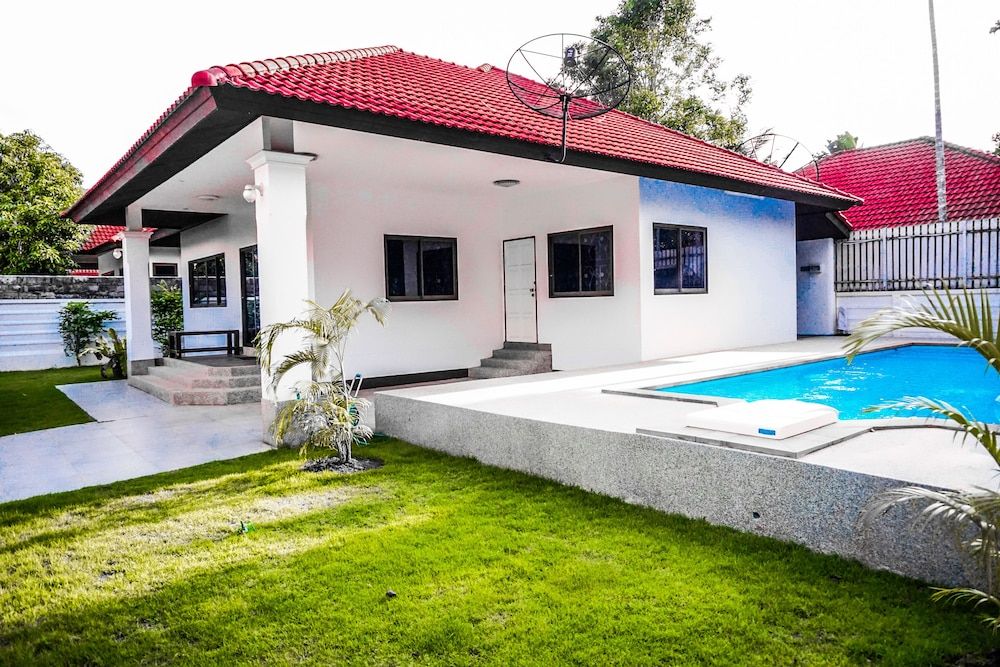 Family Villa Iona with Private Pool