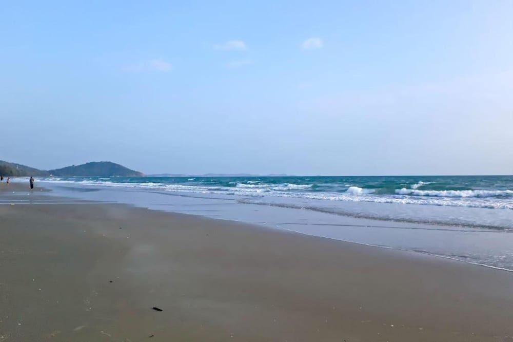 Rayong by Milanee