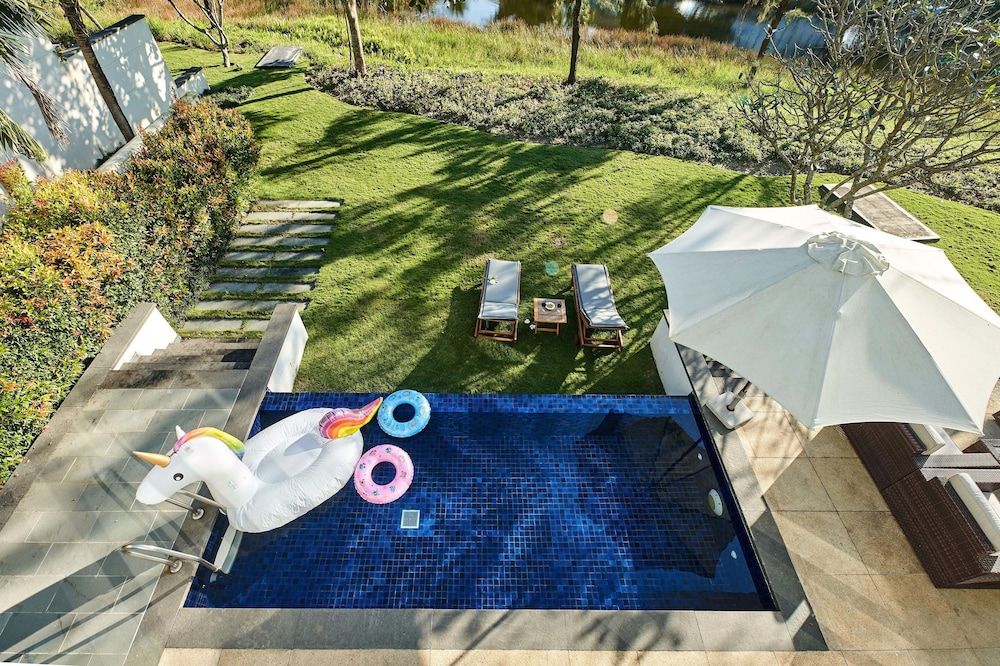 Vacation Homes Pool Villa