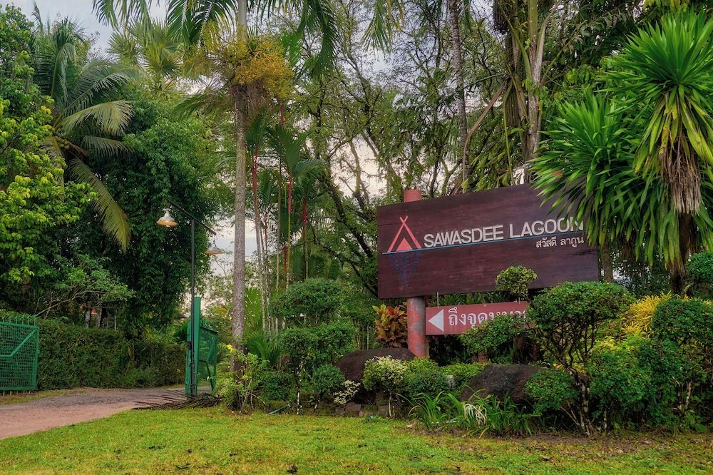 Sawasdee Lagoon Camping & Restaurant