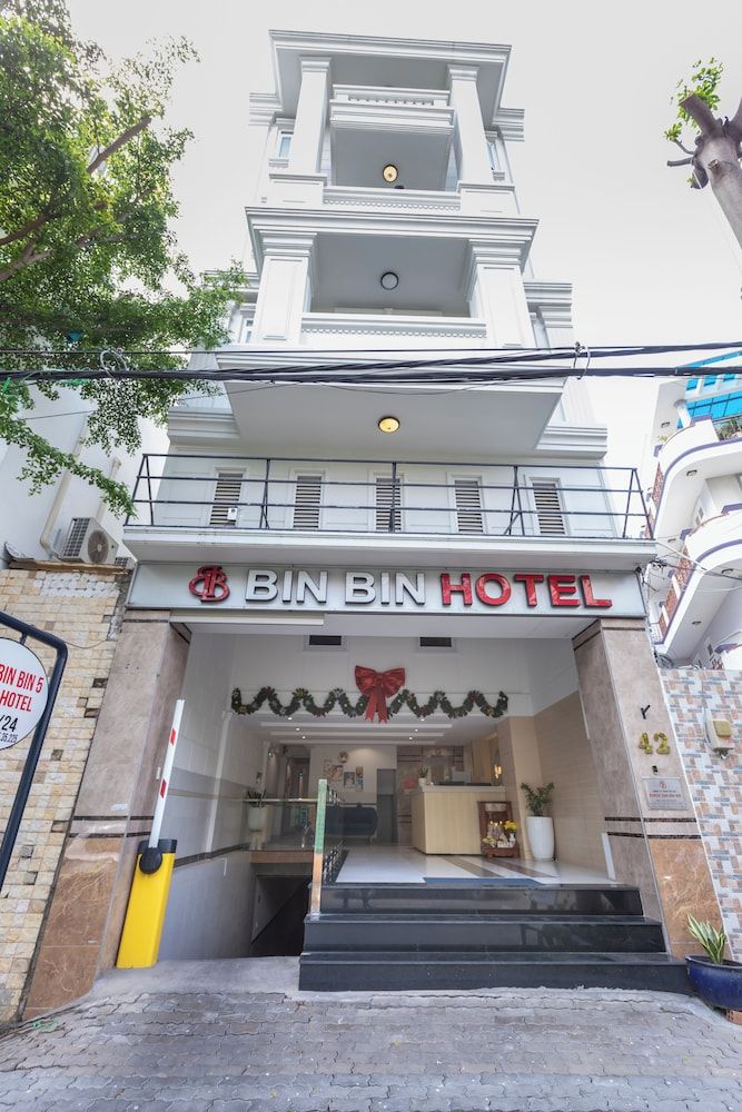 BinBin Hotel 5 - Near Lotte Mart D7