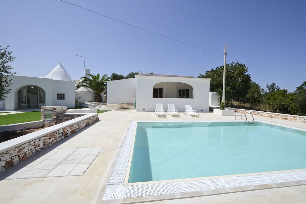 Villa d'Itria with Trullo by Wonderful Italy