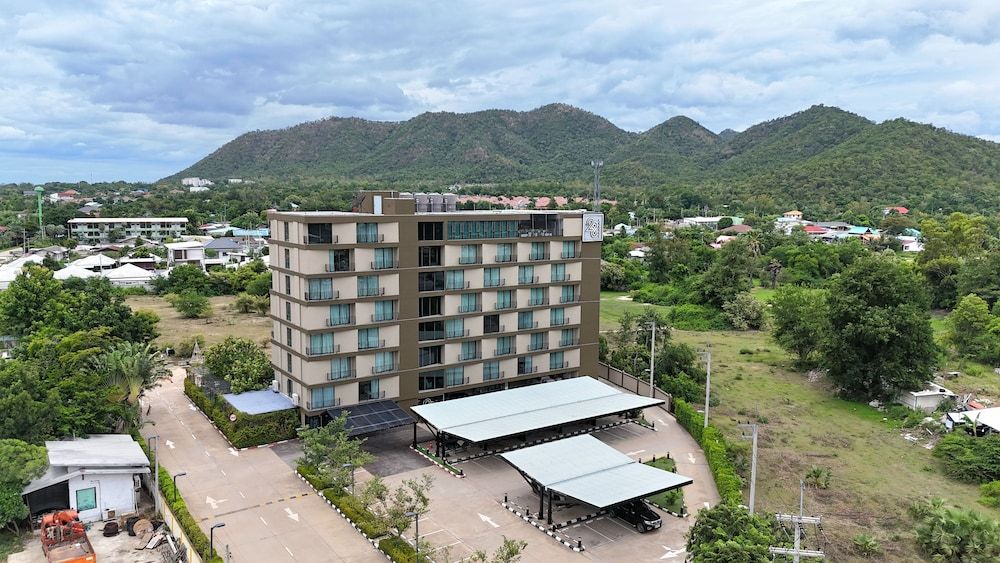 The 28th Hotel