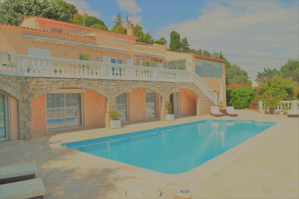 빌라 라 테르 데 로리에 B&B