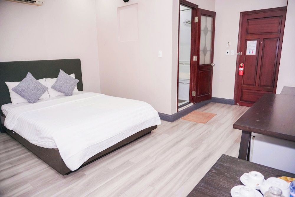 Ha Trinh Hotel