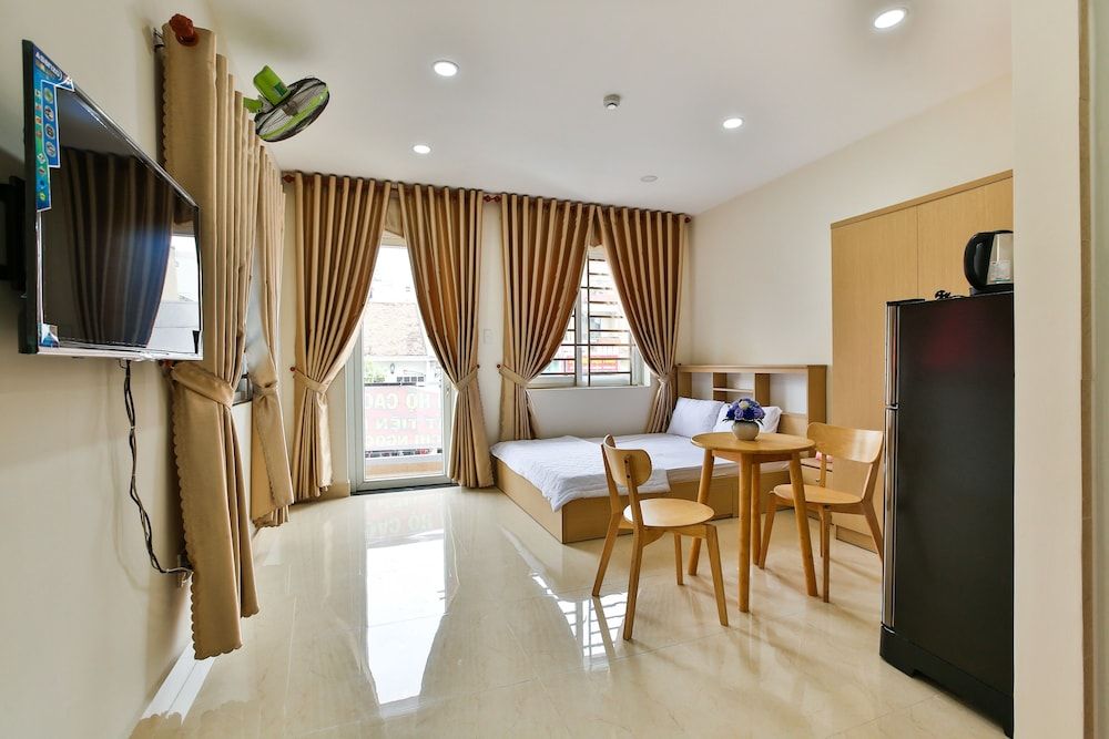 Goldstay 218