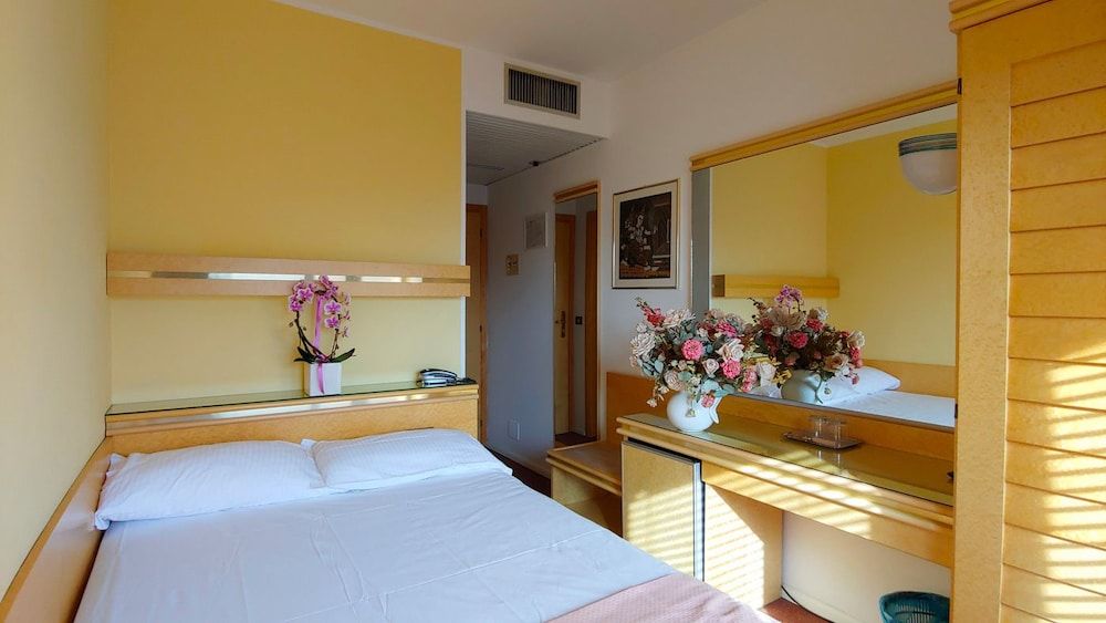 Hotel Antares