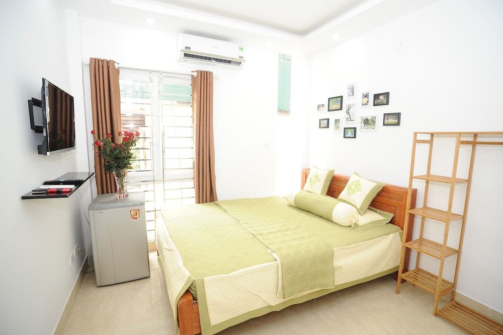 Ruby Lakeview Homestay