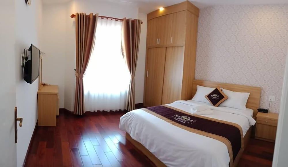 Queen Villa 2 Hotel