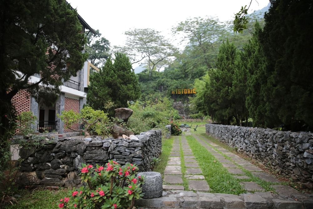 Historic Eco House & Ha Giang Loop
