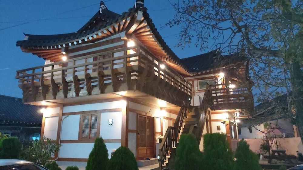 서라벌한옥관