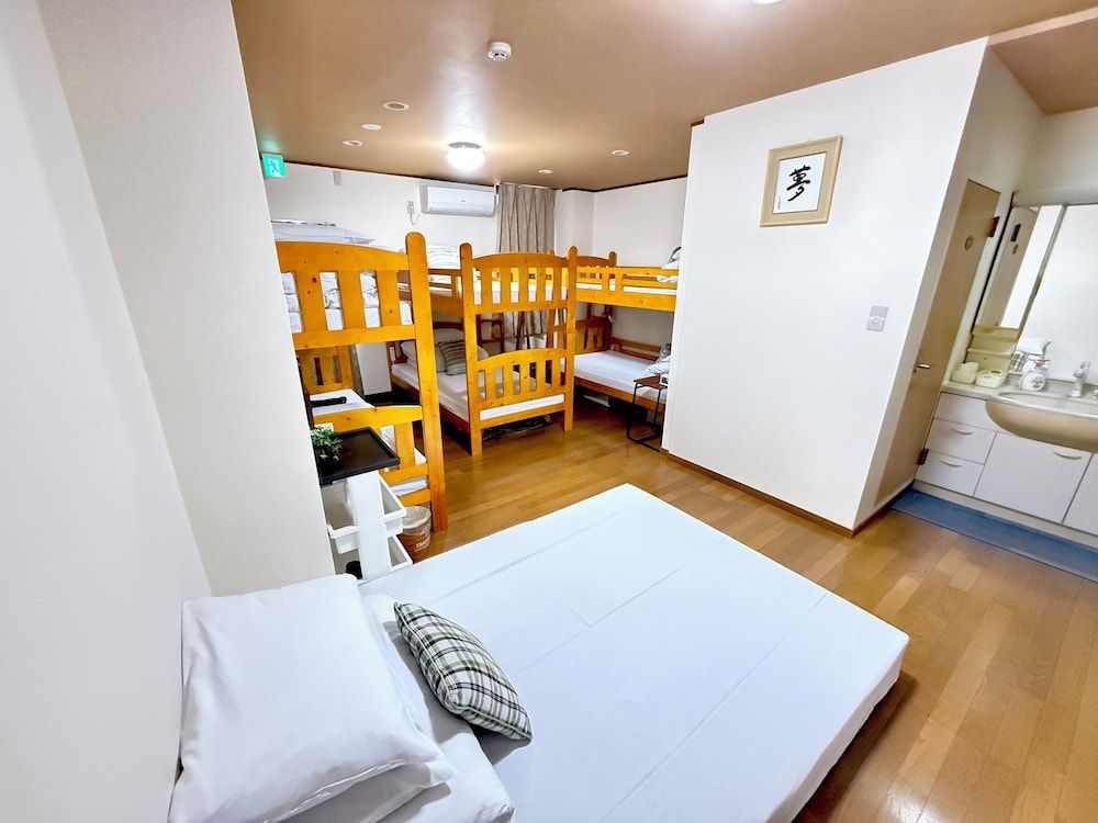 Petit Hotel 017