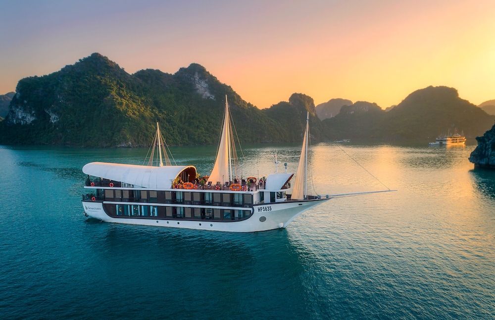 Sena Cruises Wonder On Lan Ha Bay