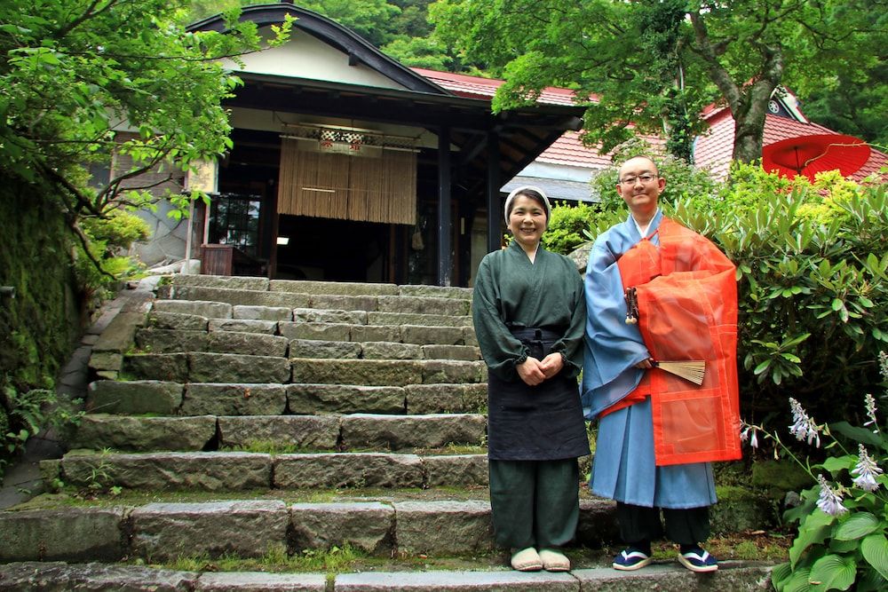 Shukubo Kansho-in Temple Sanrakuso