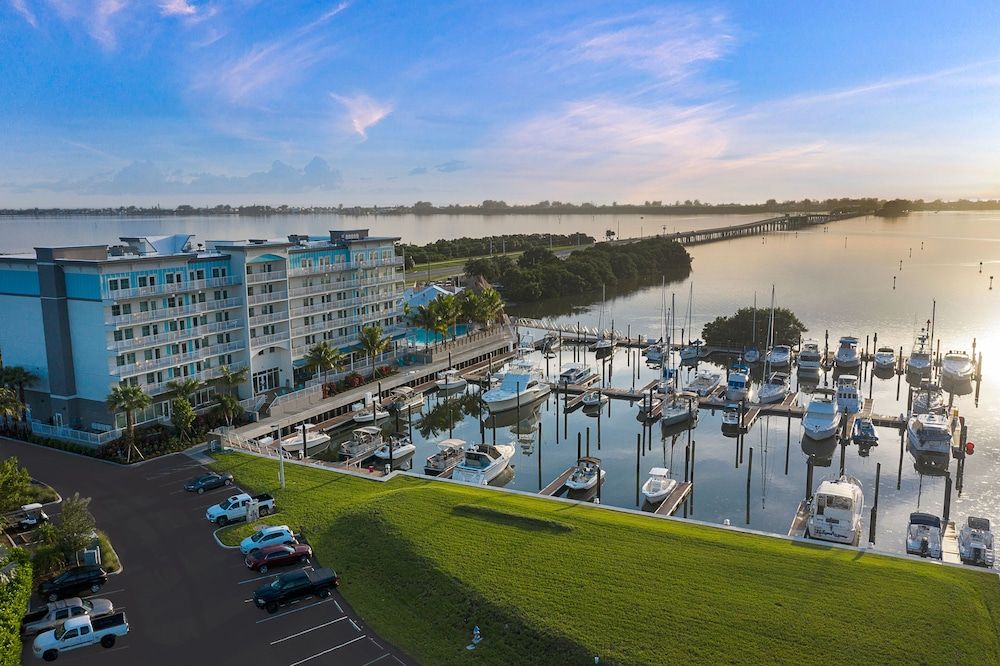 Compass Hotel by Margaritaville Anna Maria Sound
