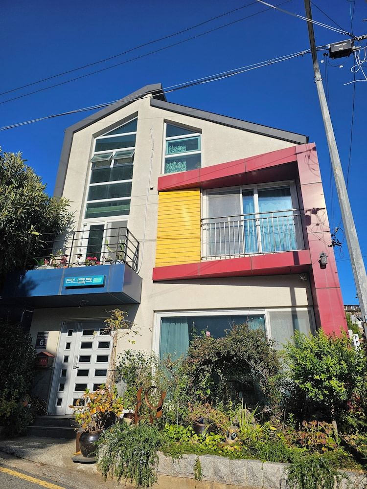 Ri-In Mokpo