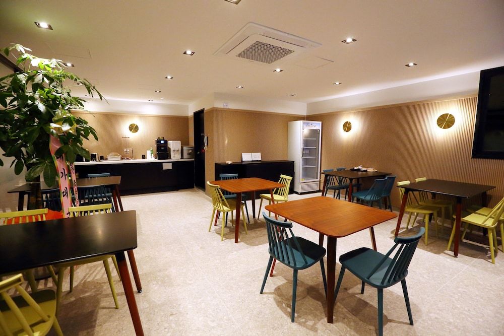 포레스트701 호텔