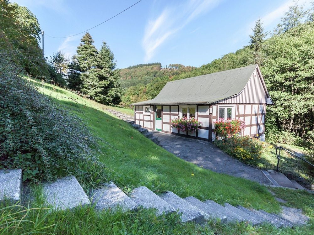 Oberkirchen Hillside Retreat