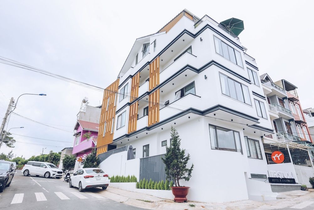 TTR Studio Apart Hotel