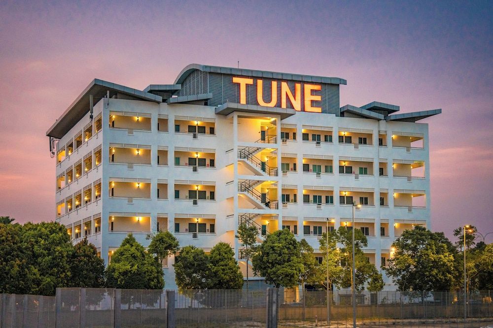Tune Hotel KLIA Aeropolis