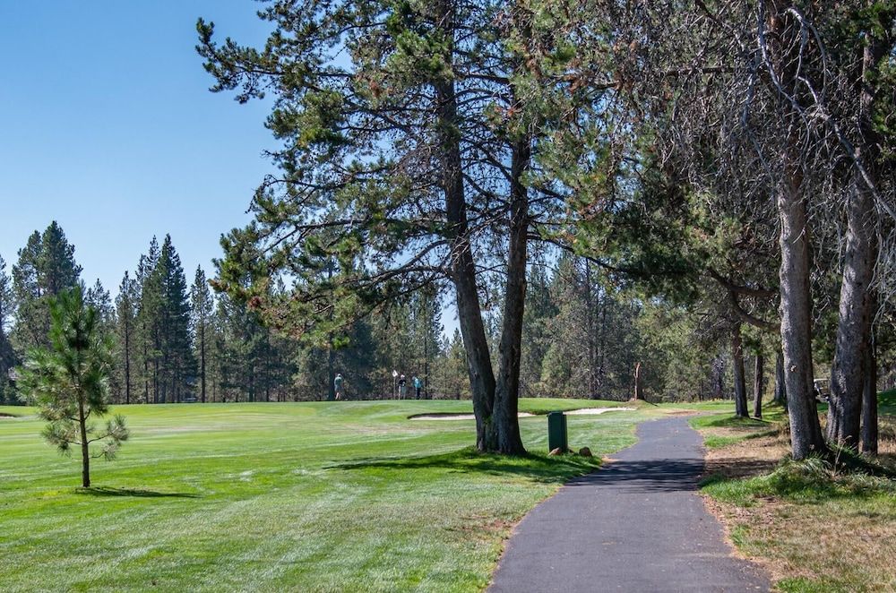 Red Cedar Lane 23