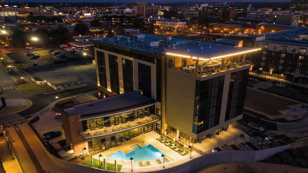 Hotel Indigo Columbus at Riverfront Place by IHG