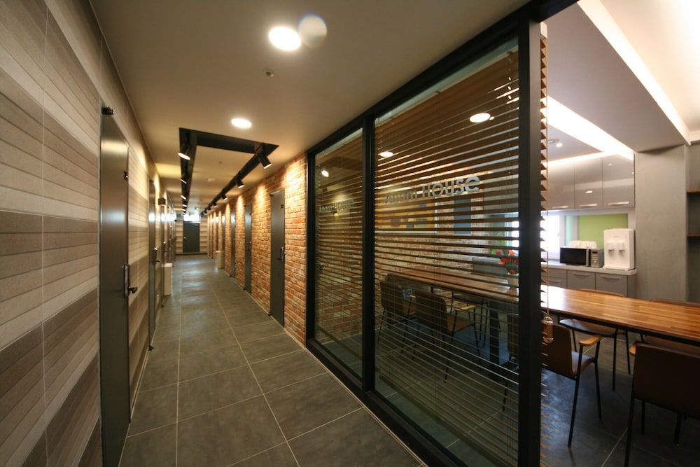 Anam House