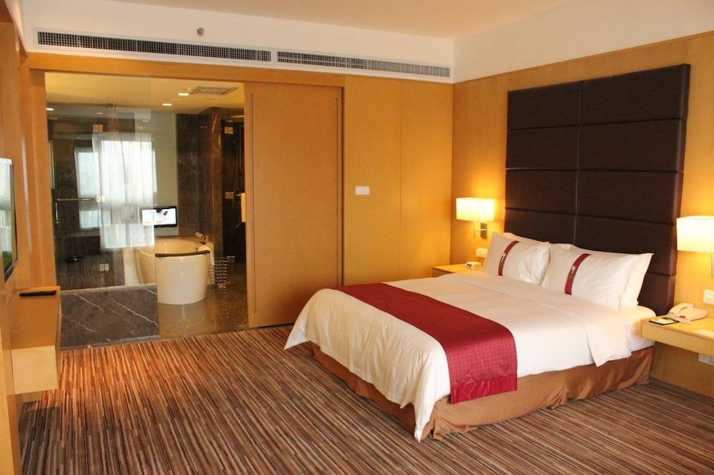 홀리데이 인 스자좡 센트럴 바이 IHG