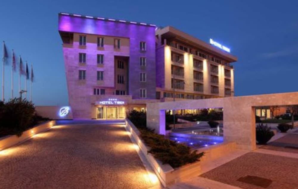 Hotel Tiber Rooftop & Wellness
