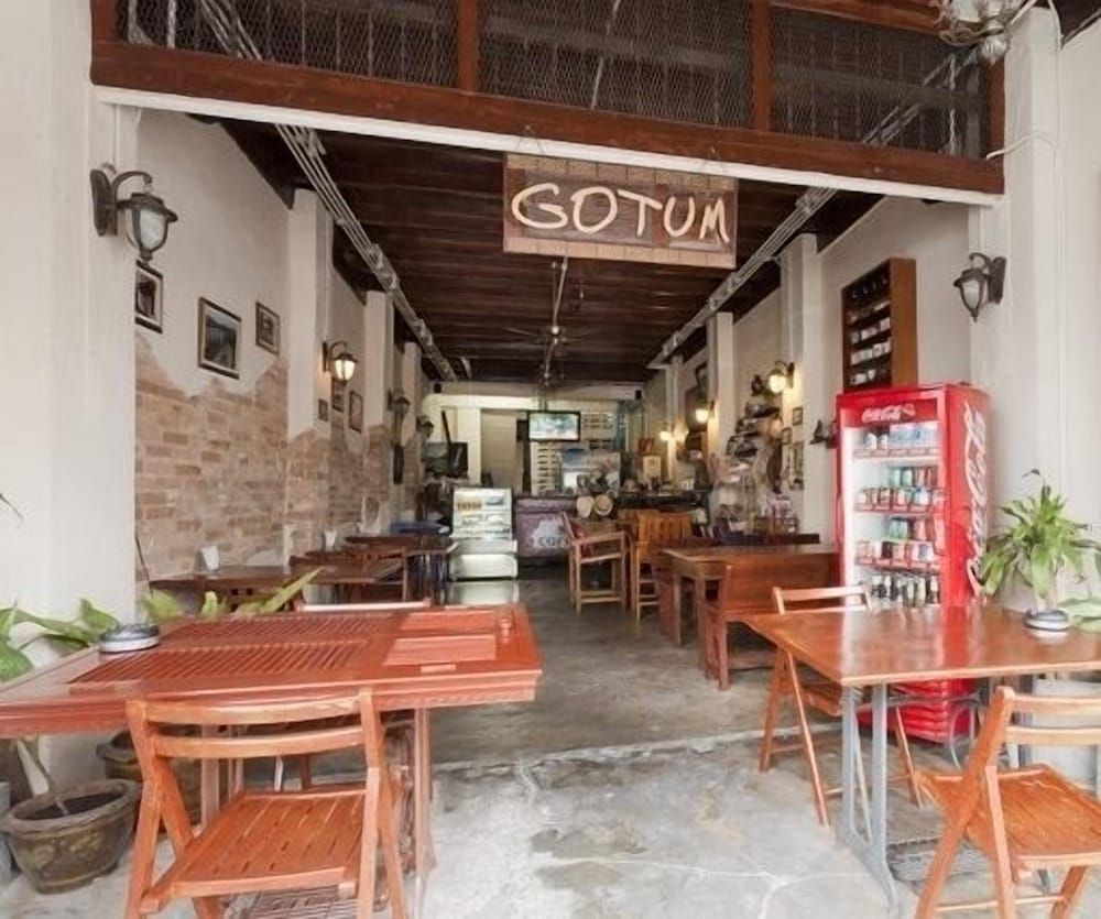 Gotum Hostel & Restaurant