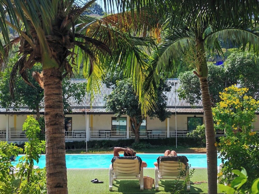Phi Phi Chang Grand Resort & Spa