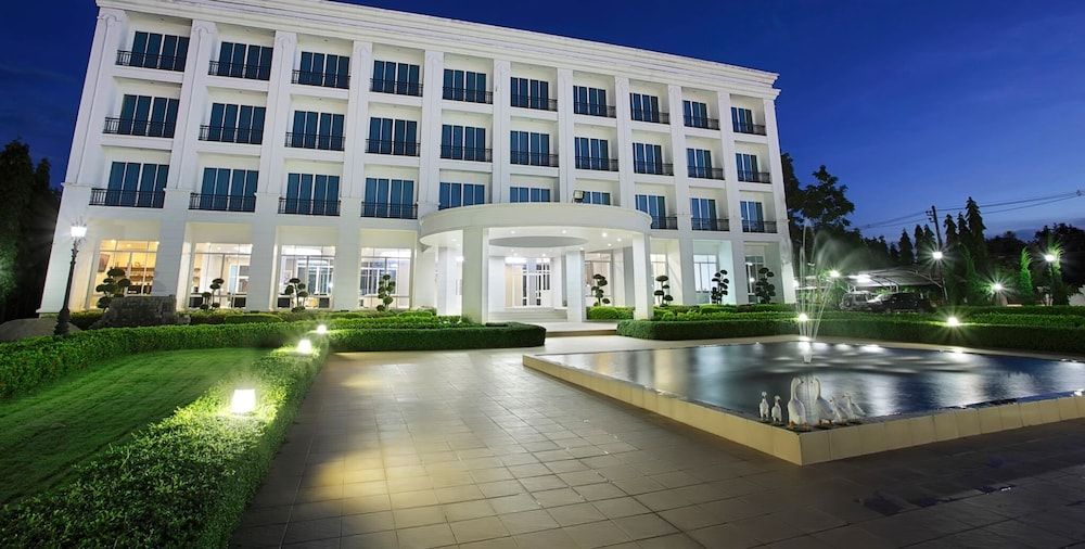 La Vie En Rose Hotel