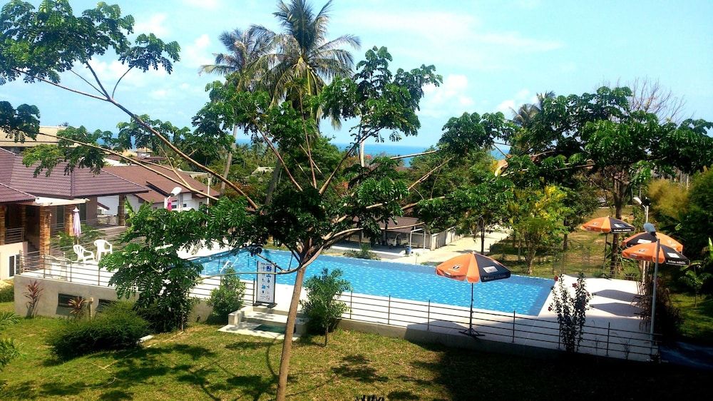 The W Villa