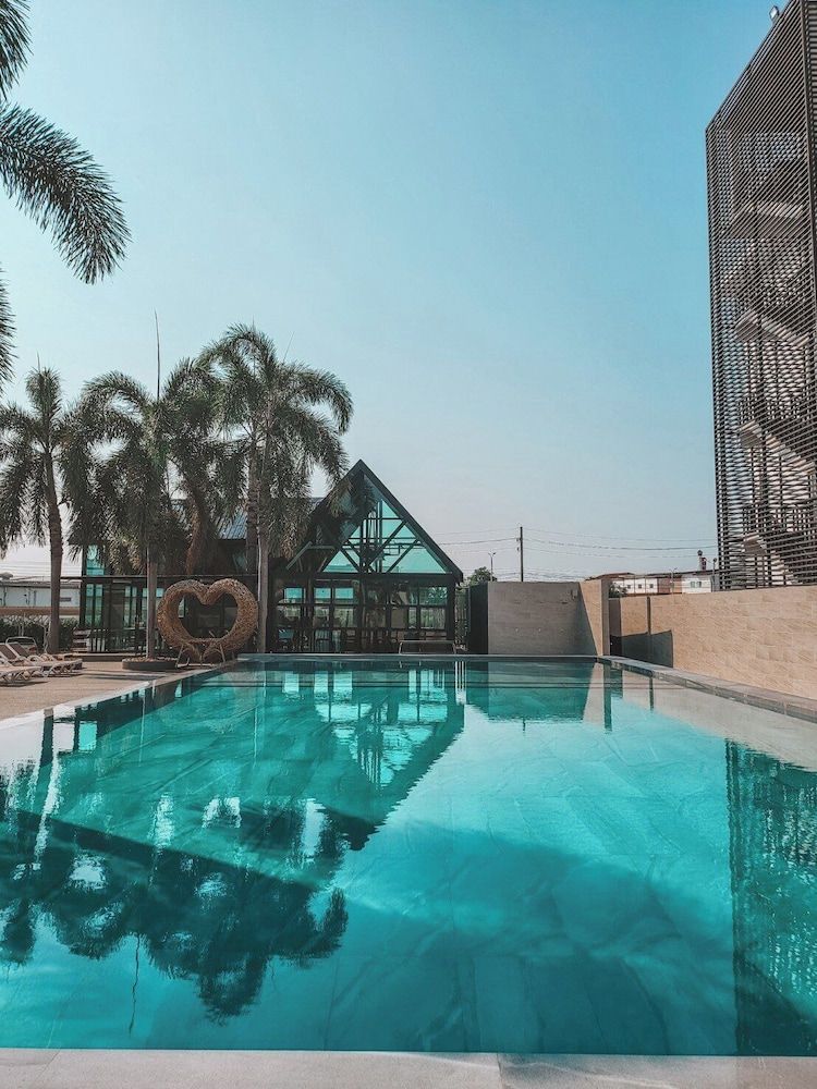 The One Hotel