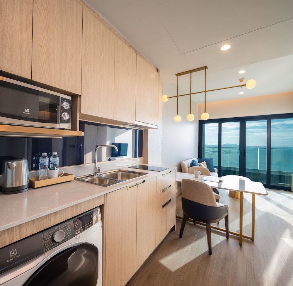 S. Sriracha Hotel and Residence