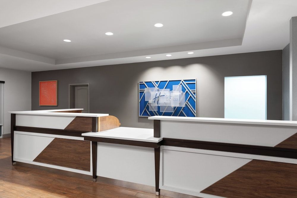 Holiday Inn Express Hotel & Suites Huntsville West - Research Pk by IHG
