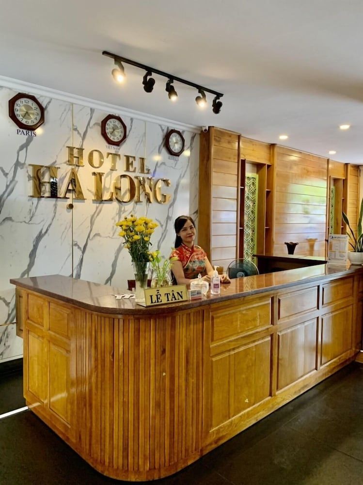 Ha Long Hotel