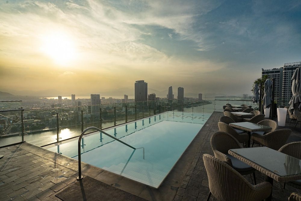 Wink Danang Riverside, Unscripted by Hyatt - 24 Hour stays