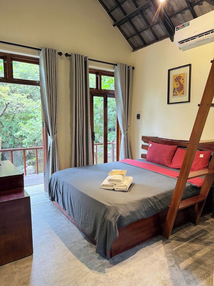 Toom Sara Forest Stay - Danang