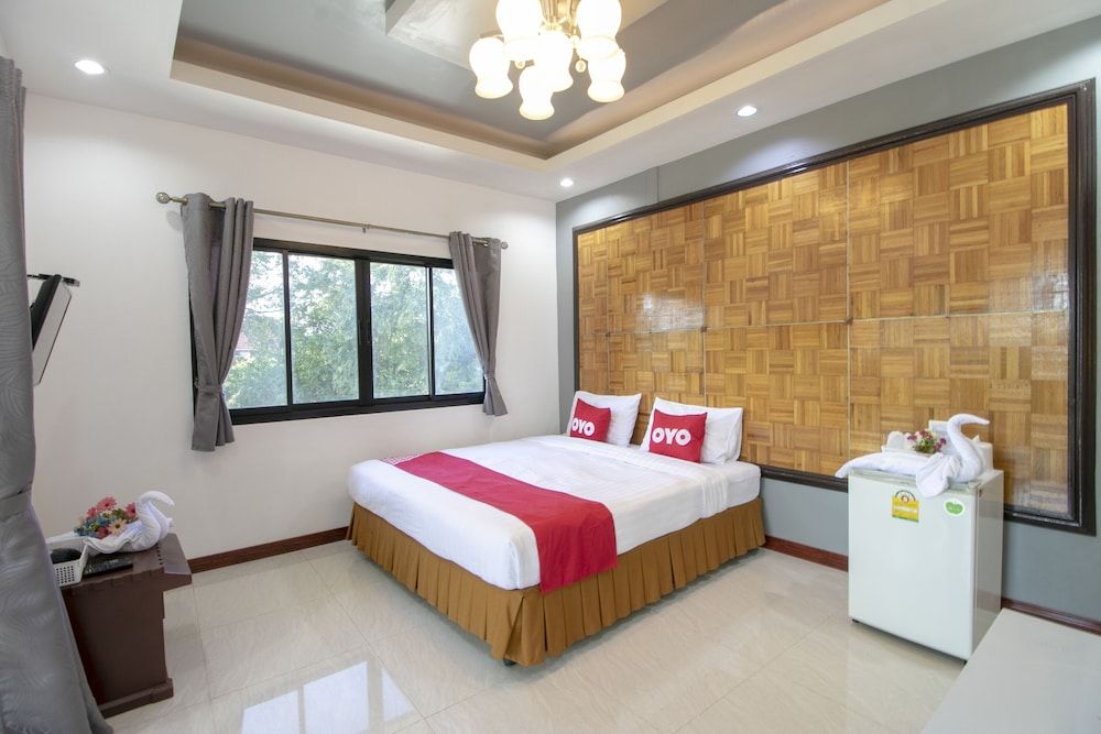 OYO 75364 River Kwai Road Residences