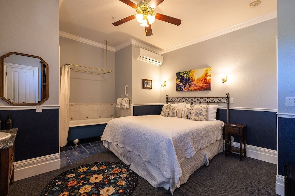 Napa Inn