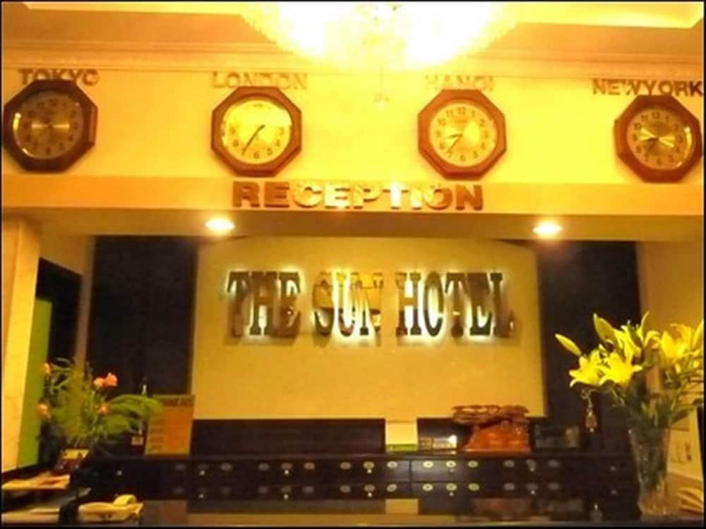 hotelImg